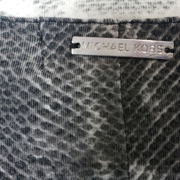 Micheal Kors| Gray Snakeskin studded top 116 - Picture 8 of 8